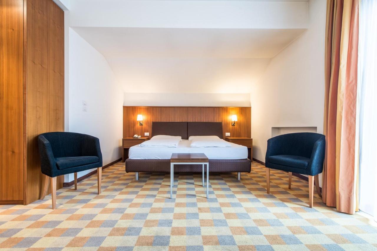 Hotel Tubris Кампо-Турес Экстерьер фото
